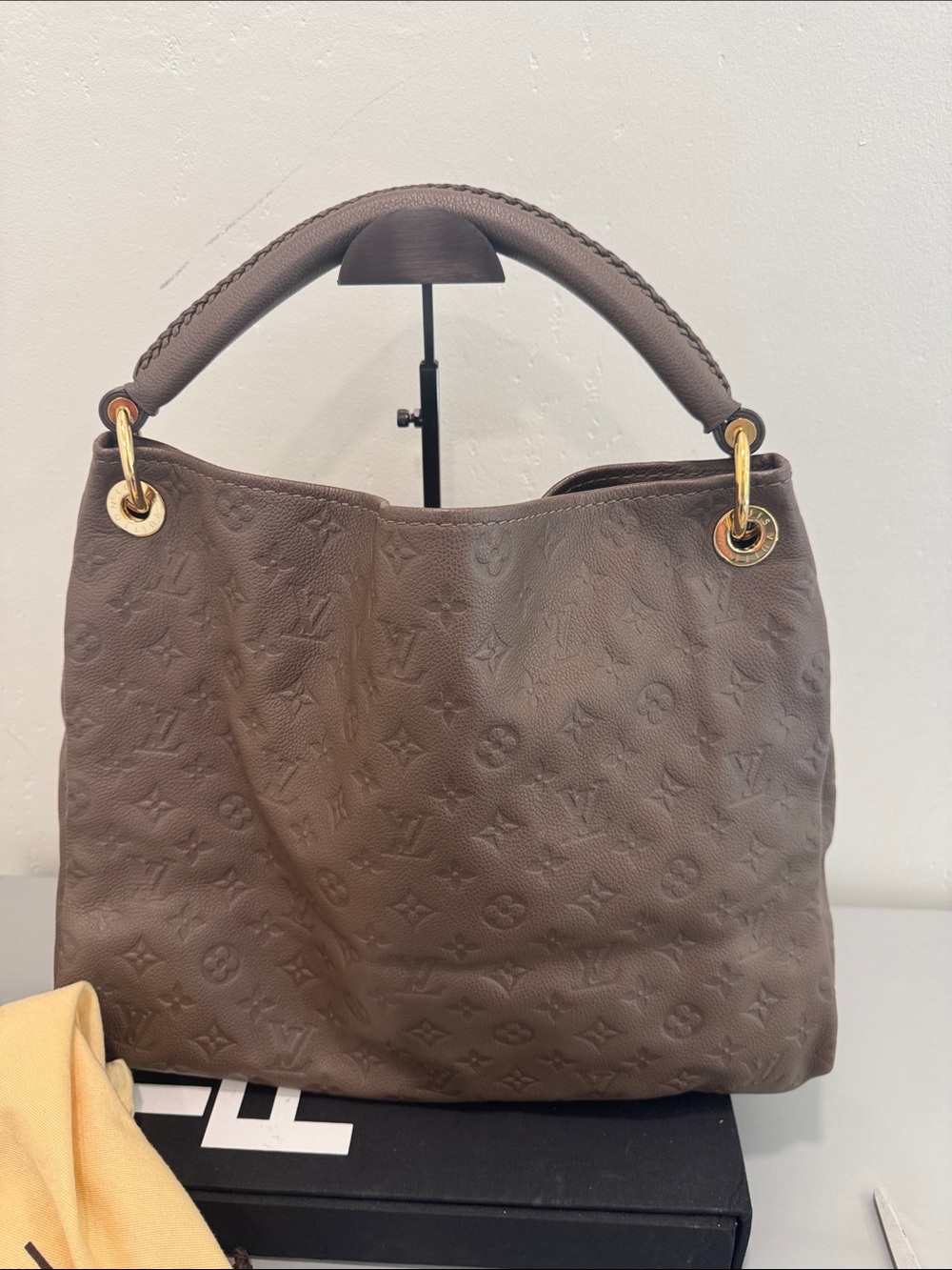 Louis Vuitton LV Dark Brown Monogram Artsy MM - Picture 7 of 10